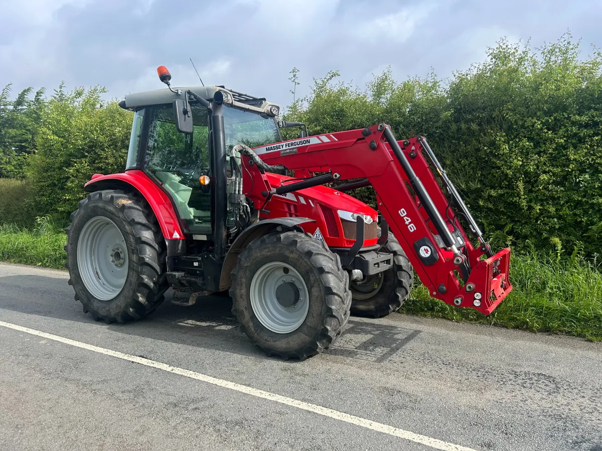 Massey Ferguson 5613 - Image 3