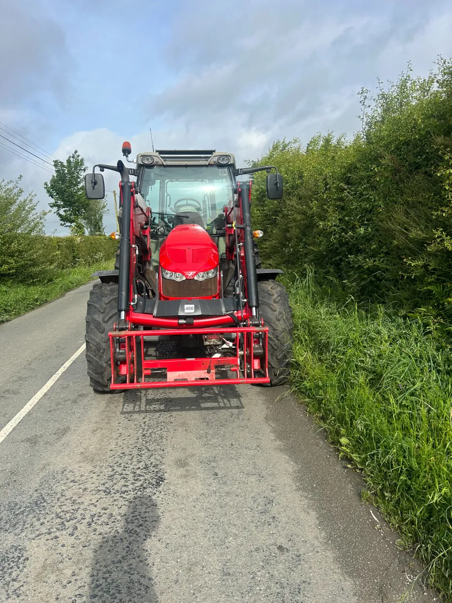 Massey Ferguson 5613 - Image 2