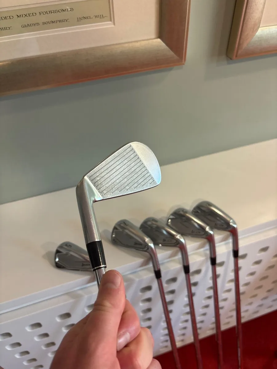 Srixon ZX7 (5-PW) X Flex - Image 2