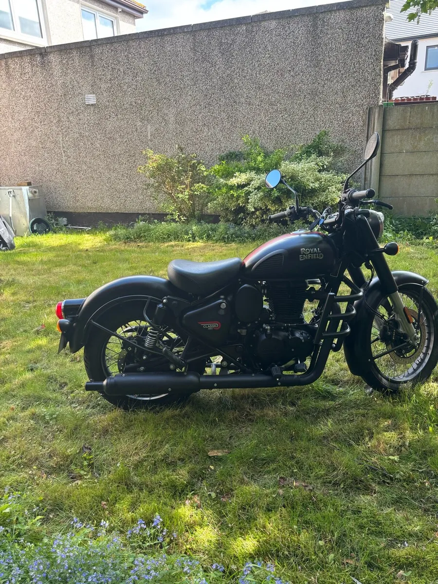 Royal Enfield  Classic 350 - Image 2
