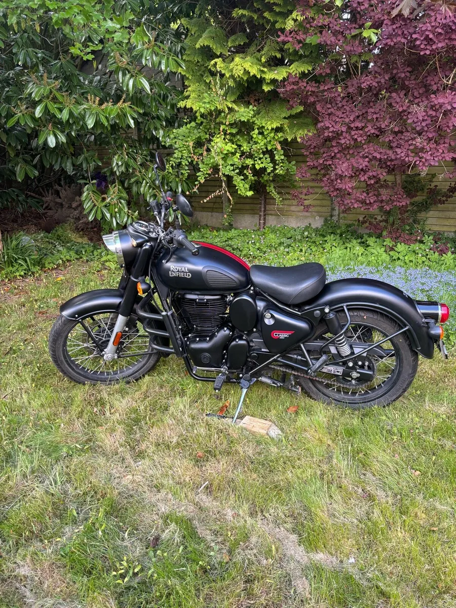Royal Enfield  Classic 350 - Image 4