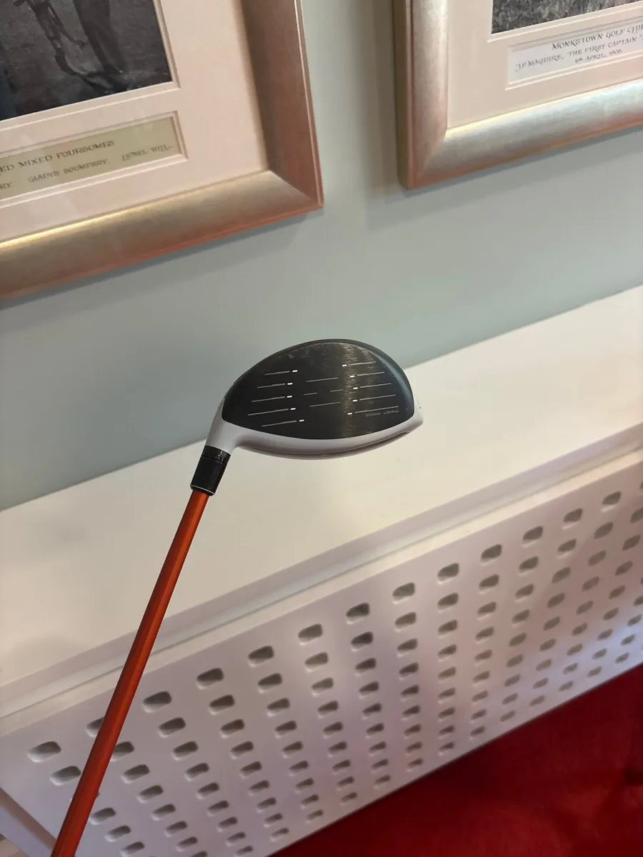 Taylor Made Sim2 Max (10.5 X Flex) Upmarket shaft - Image 3