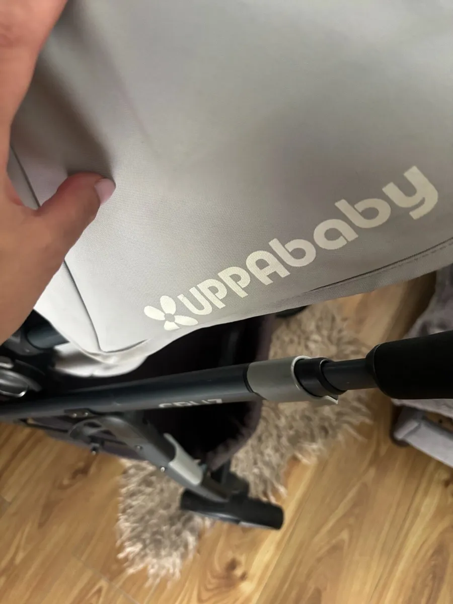 Uppababy Cruz - Image 2