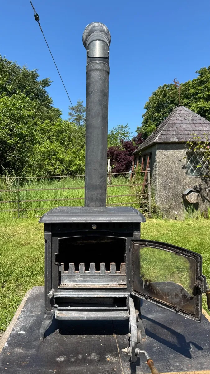 Bilberry Boiler Stove - Image 1