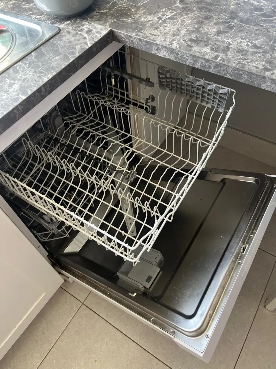 Dishwasher - Image 3