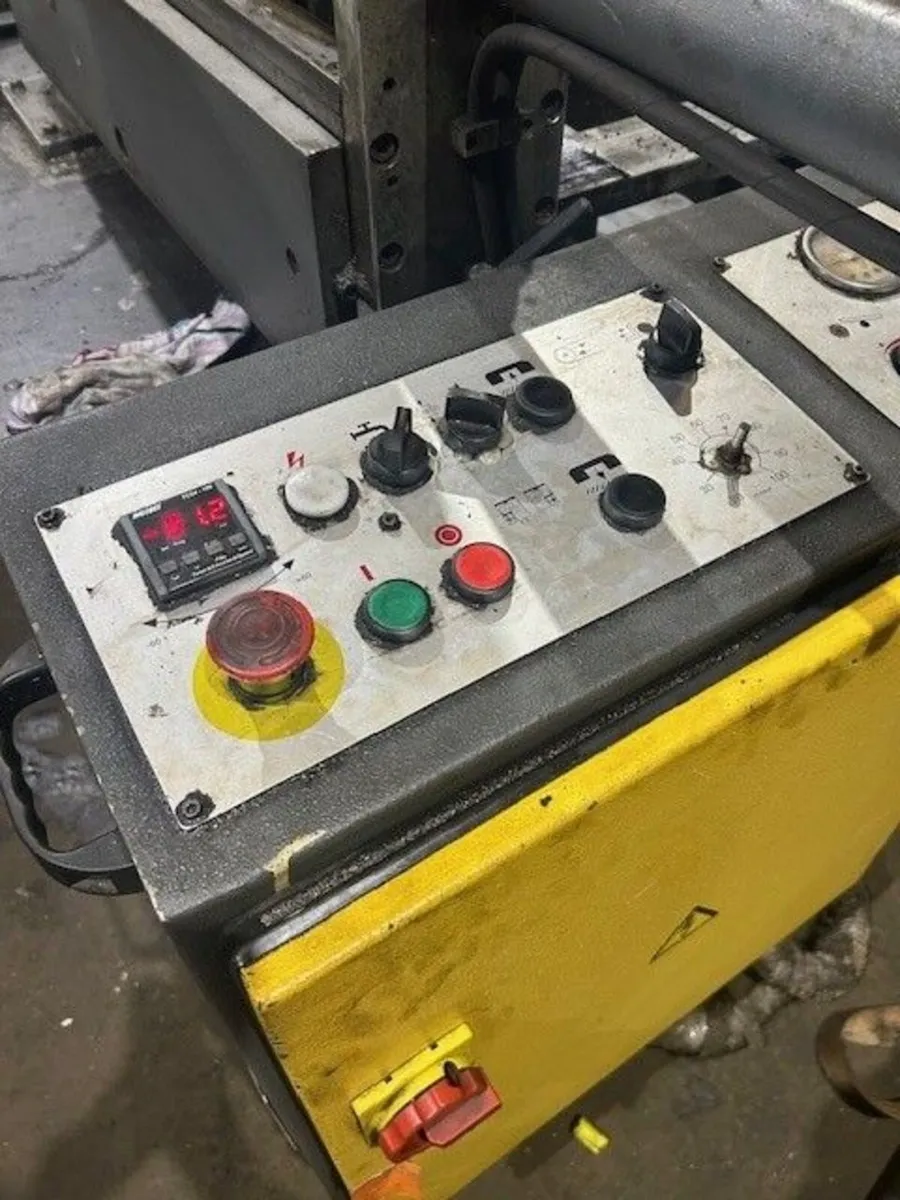 BEKA MAK DOUBLE SWIVEL BANDSAW - Image 3