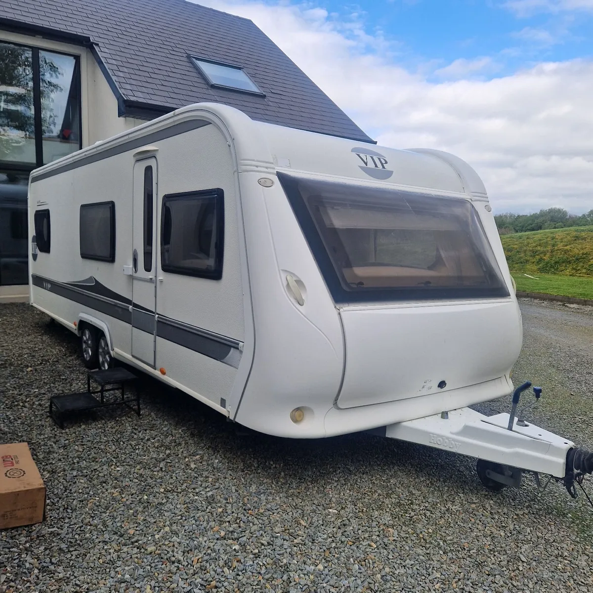 2015 Hobby 645 VIP 5 Berth Caravan - Image 1