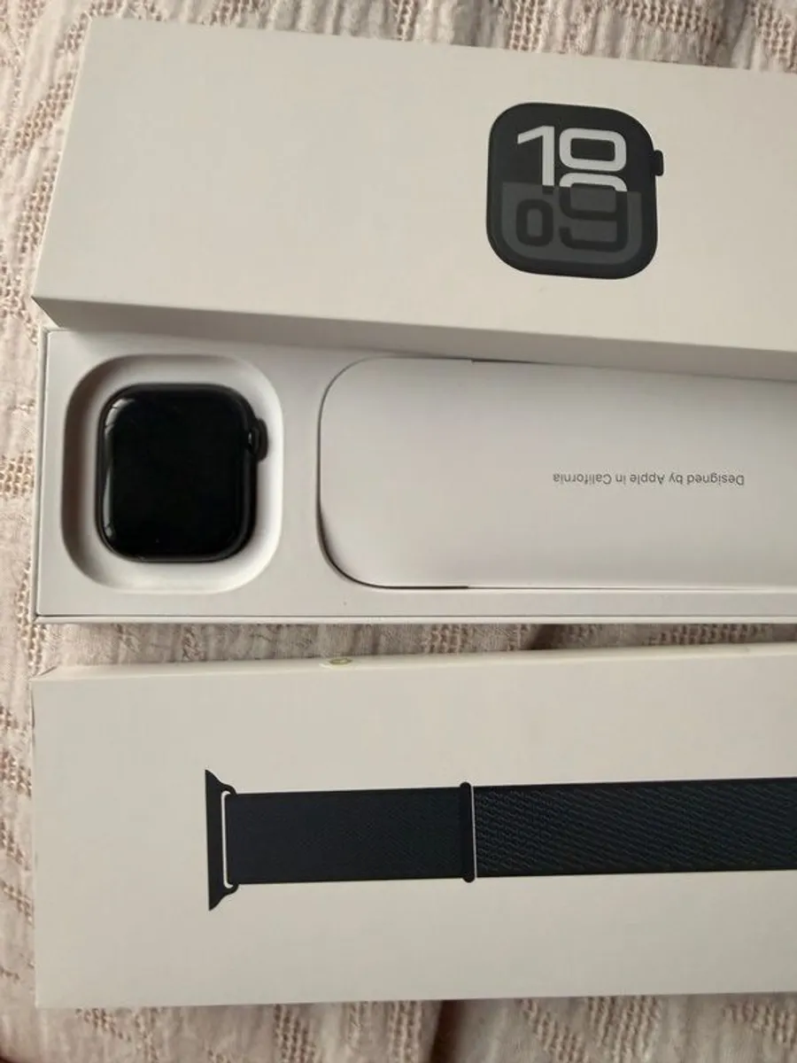 apple watch - Image 2