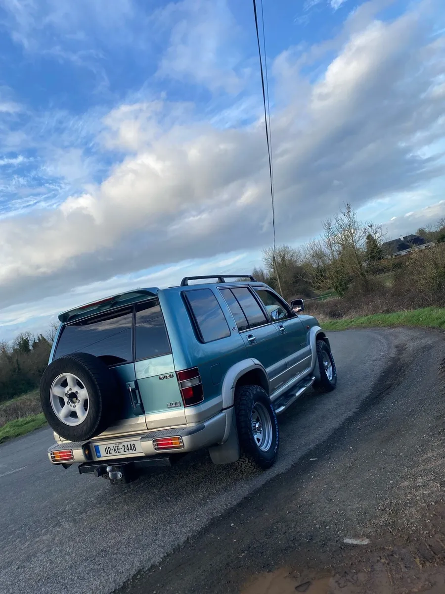 Isuzu trooper - Image 4