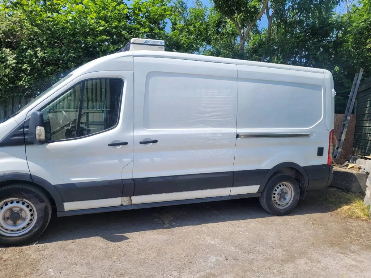 Dog grooming van - Image 2