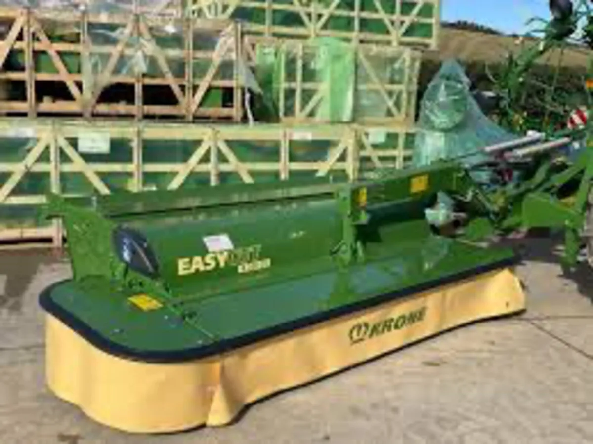 New Krone mower 321 cv available - Image 1