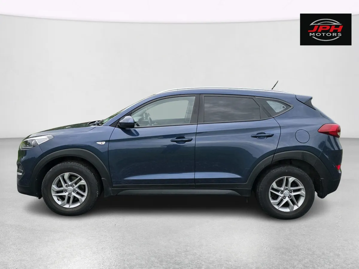 Hyundai Tucson Commercial - Image 2