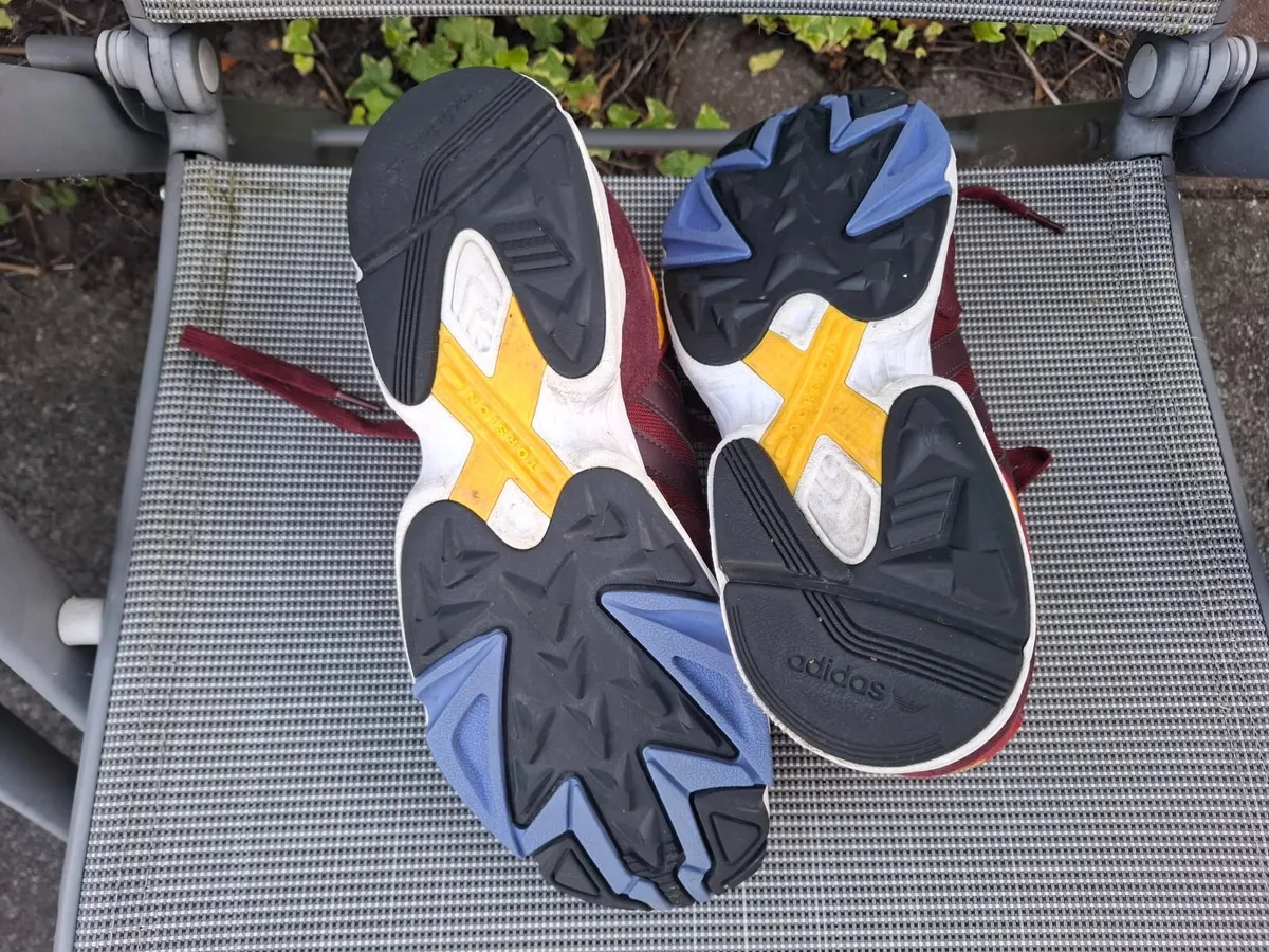 Adidas Yung 96 Trainers Size 10 UK - As New... - Image 4