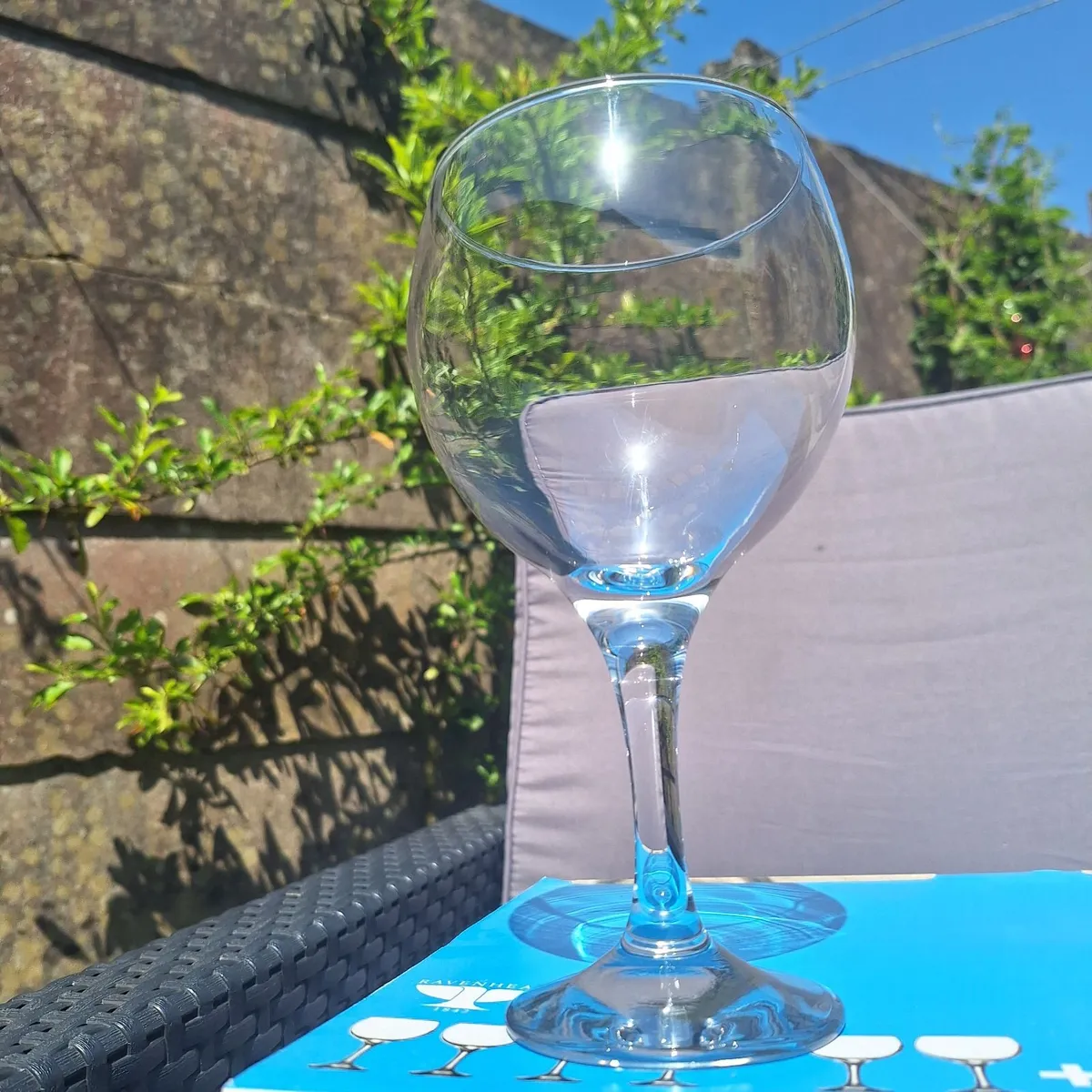 ​6 x Ravenhead Gin Balloon Glasses - Brand New - Image 2