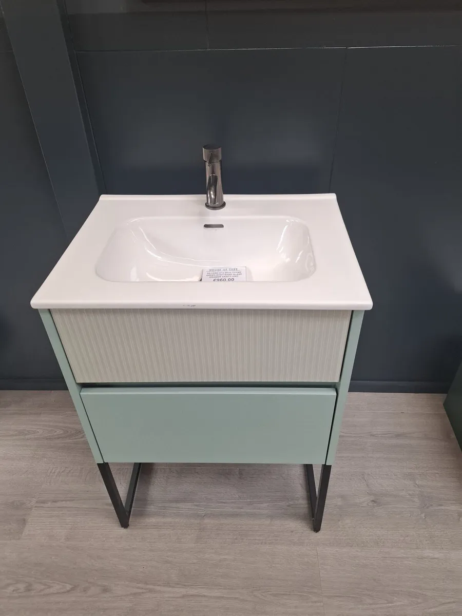 Bathroom furniture - Image 4