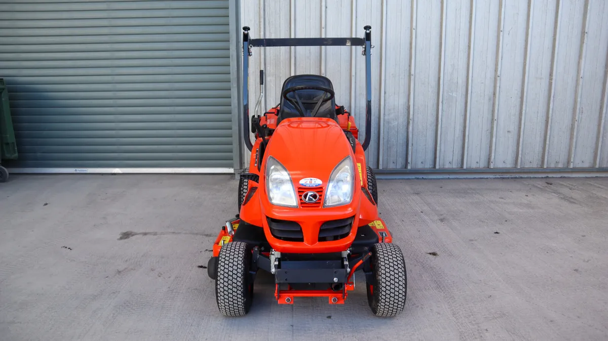 2023 Kubota GR1600-II Lawnmower - Image 3