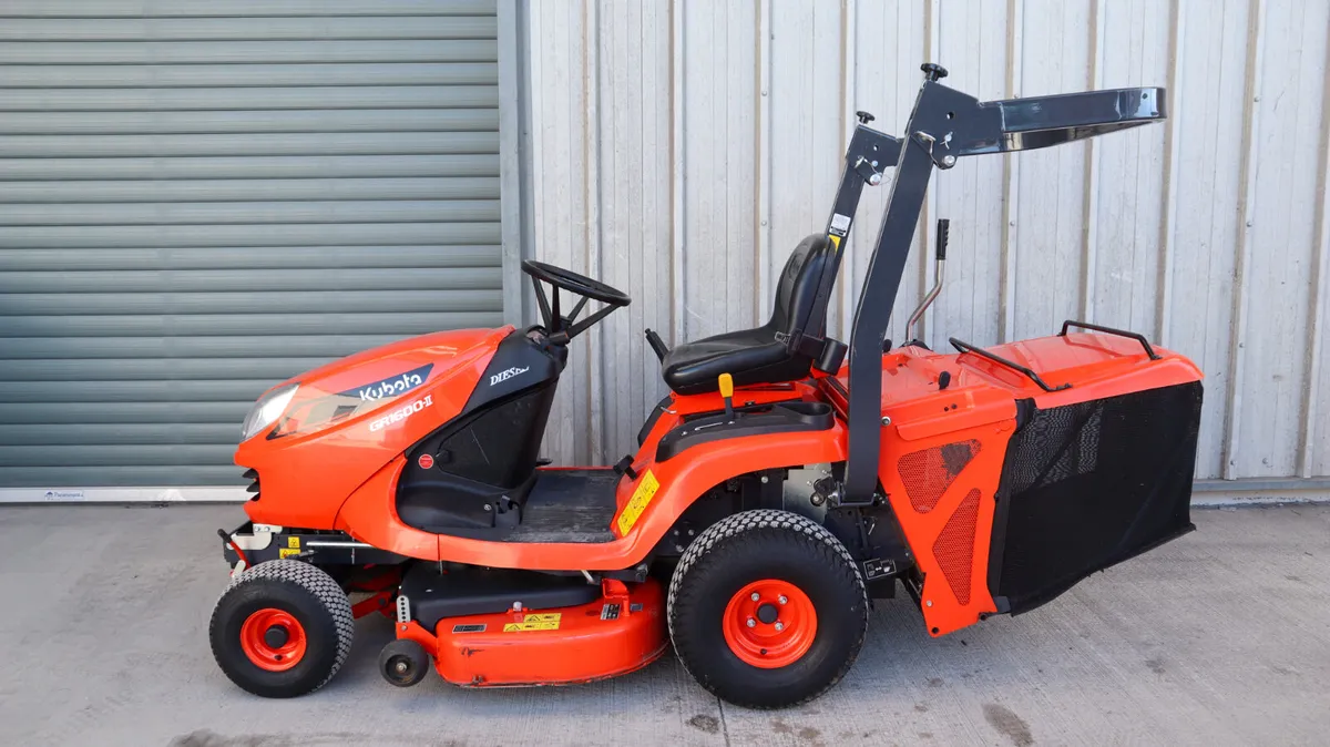 2023 Kubota GR1600-II Lawnmower - Image 2
