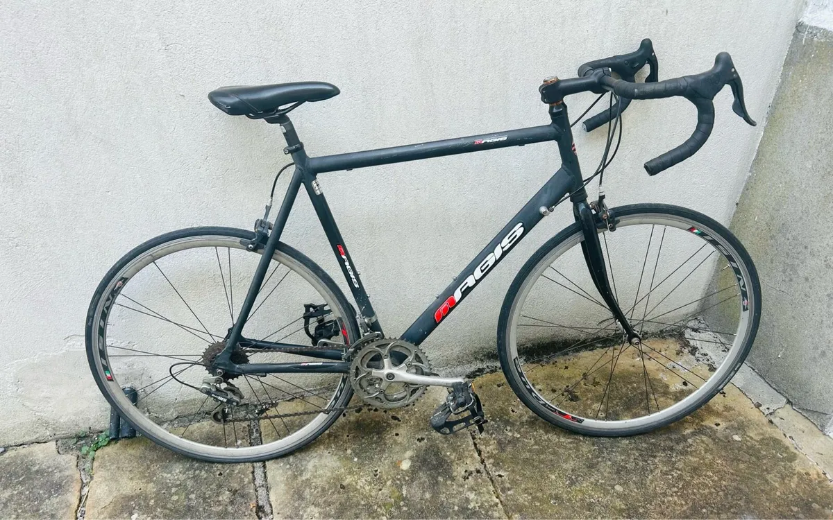 Racing bike for sale - Image 1