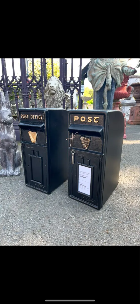 Irish post box building into wall - Image 3