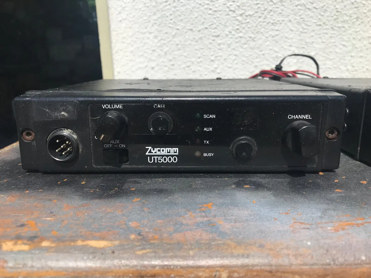 VHF Taxi Radios - Image 1