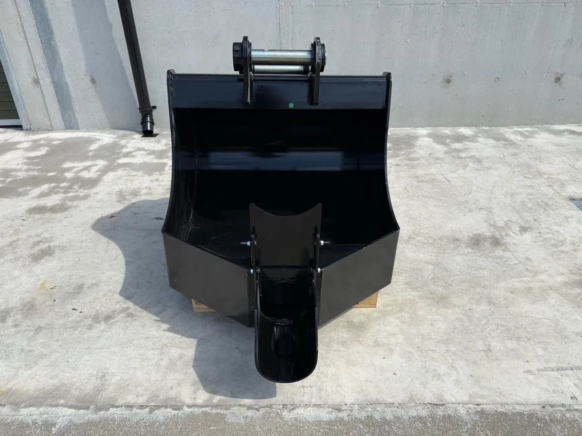New DCE 13 ton concrete pouring bucket - Image 2