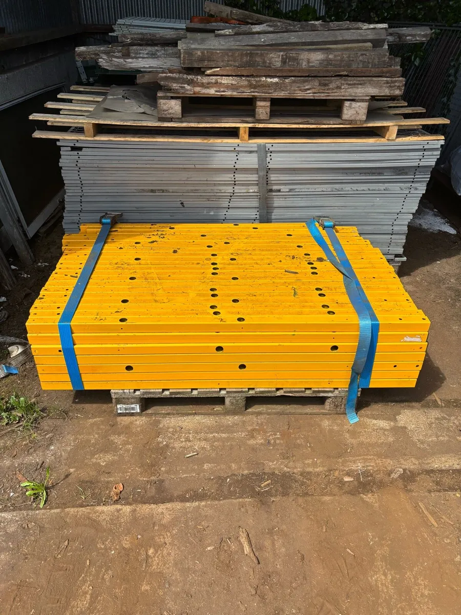 Box Iron - Image 2