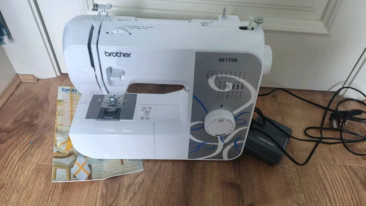 Sewing machine Wexford - Image 1