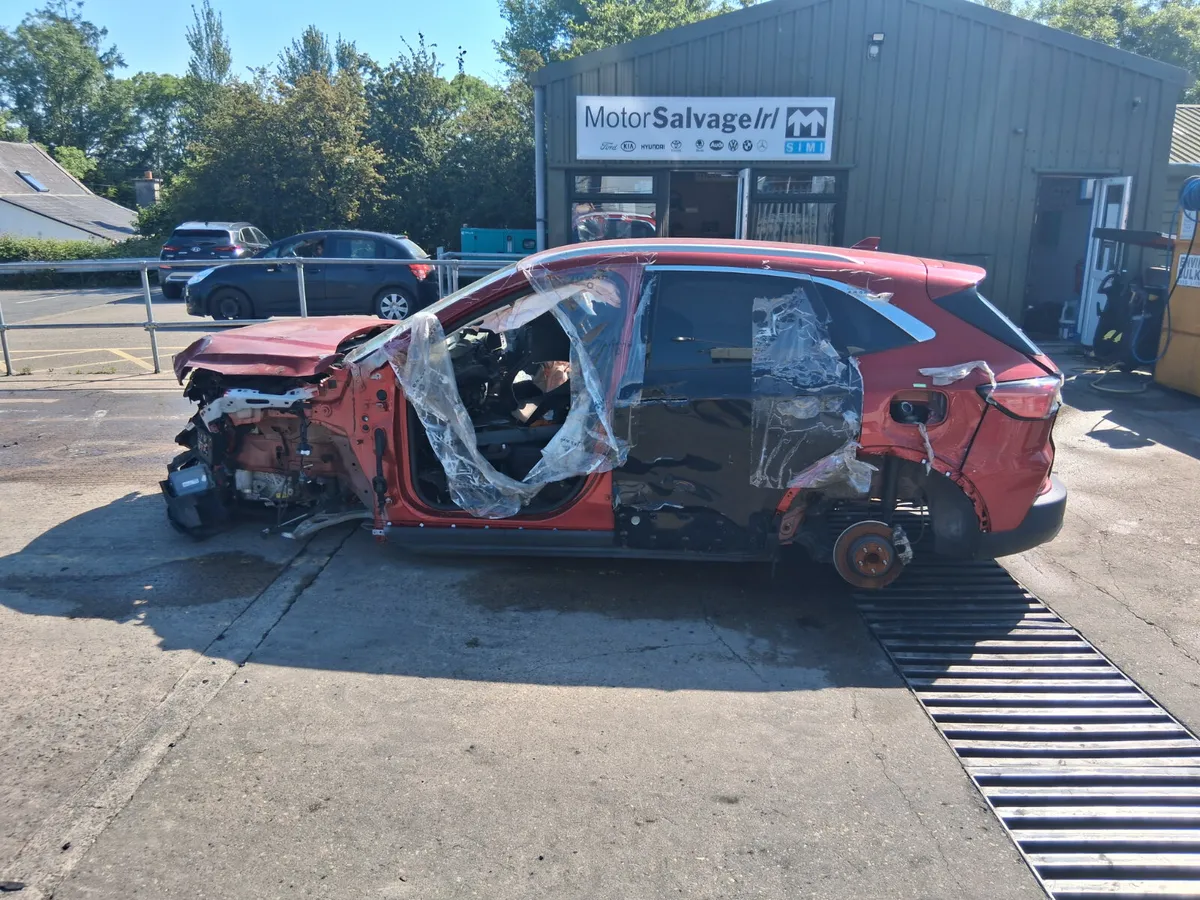 2023 FORD KUGA  2.5 HYBRID (for parts only) - Image 1