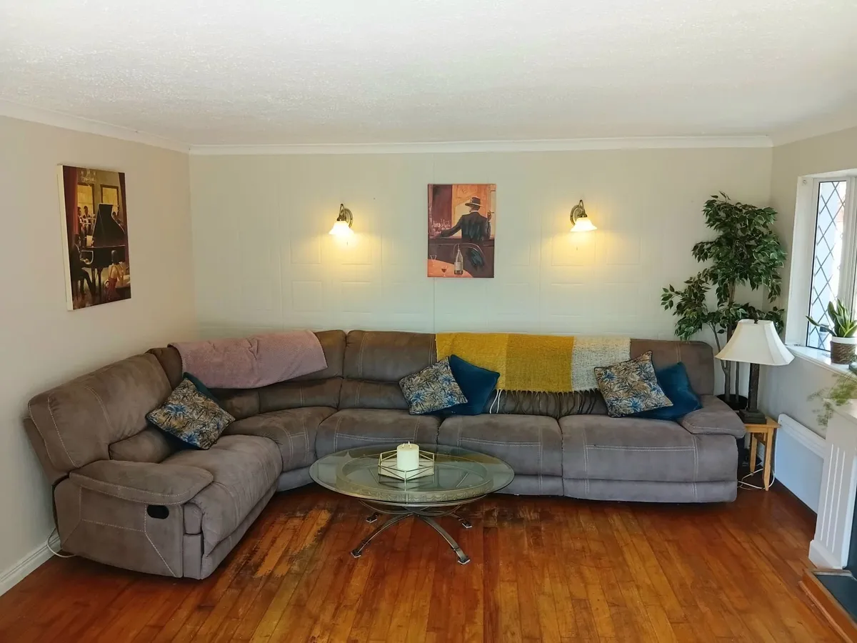Corner Couch - Image 2