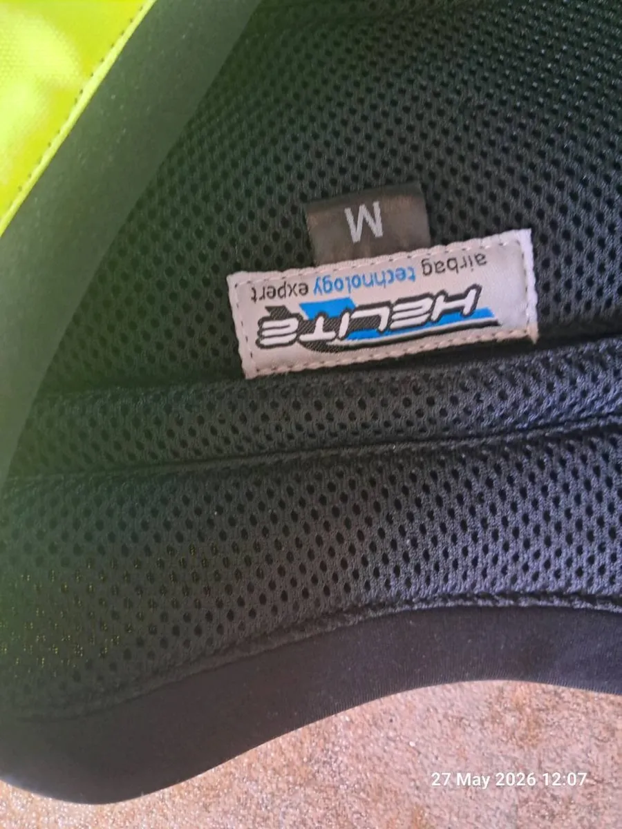 Helite turtle 2 airbag medium - Image 3