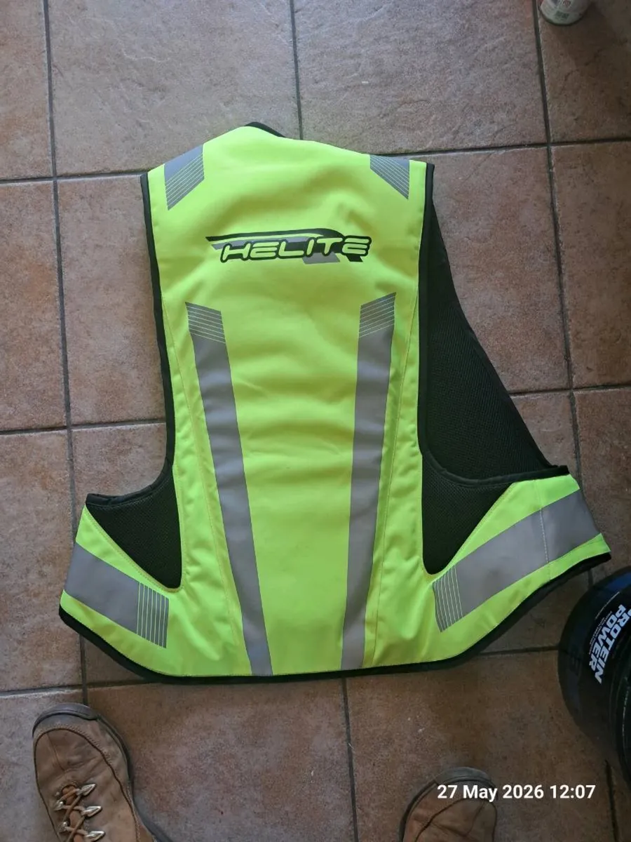 Helite turtle 2 airbag medium - Image 1