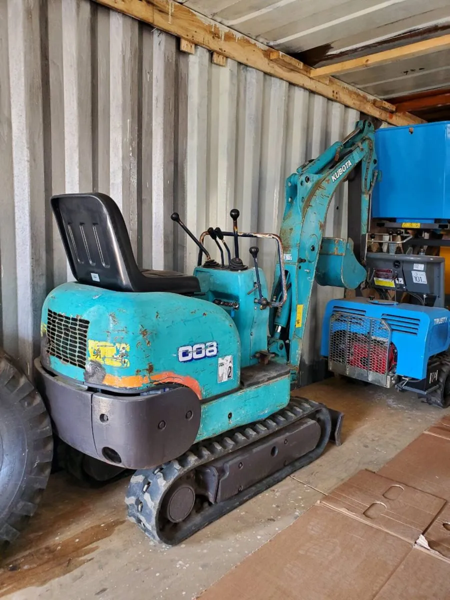 Kubota micro digger - Image 1
