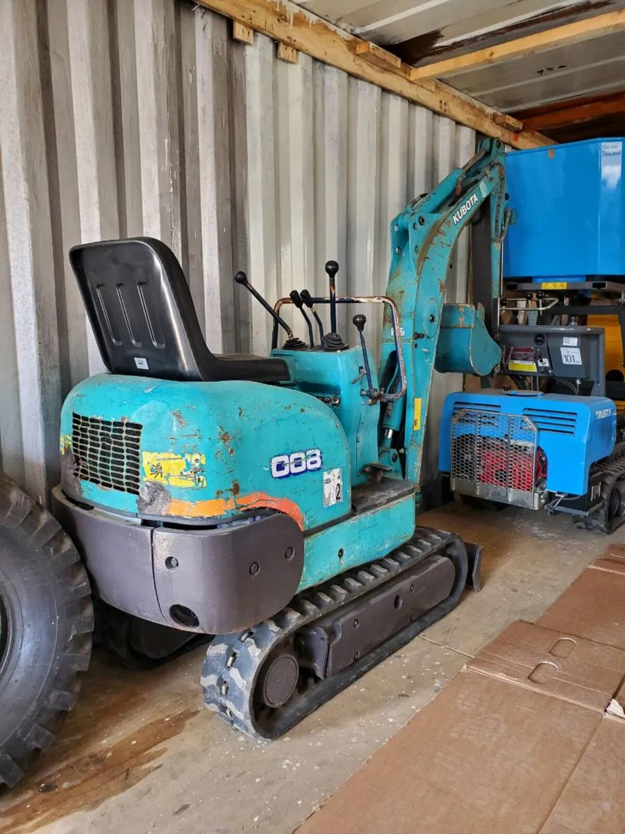 Kubota micro digger - Image 2