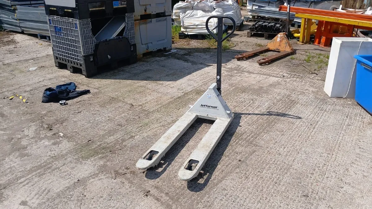 Used Pallet Truck (PT12) - Image 1