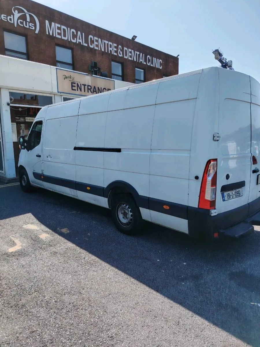 Van - Image 2