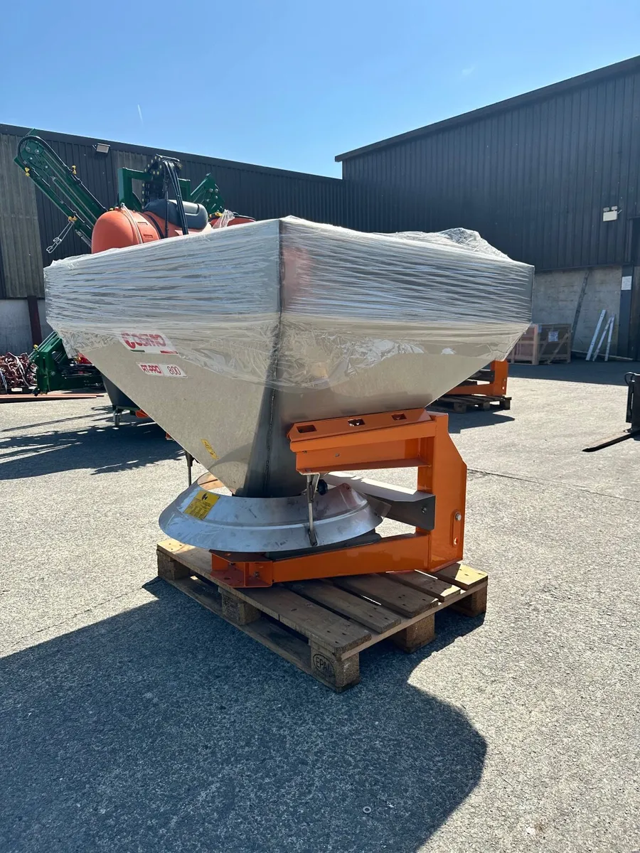 Cosmo Stainless Steel Spreader - Image 3
