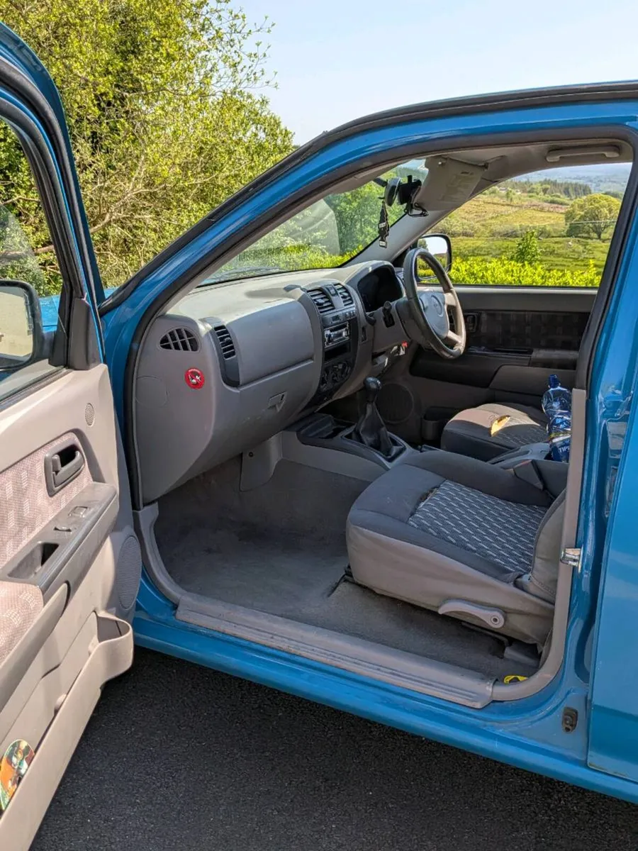 2005 Isuzu D Max - Image 3
