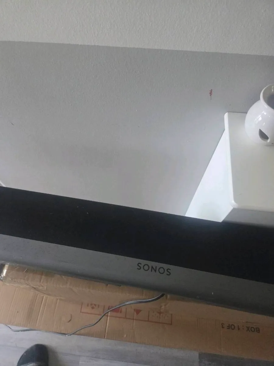 for sale perfect sonosSoundbar +speakers - Image 1