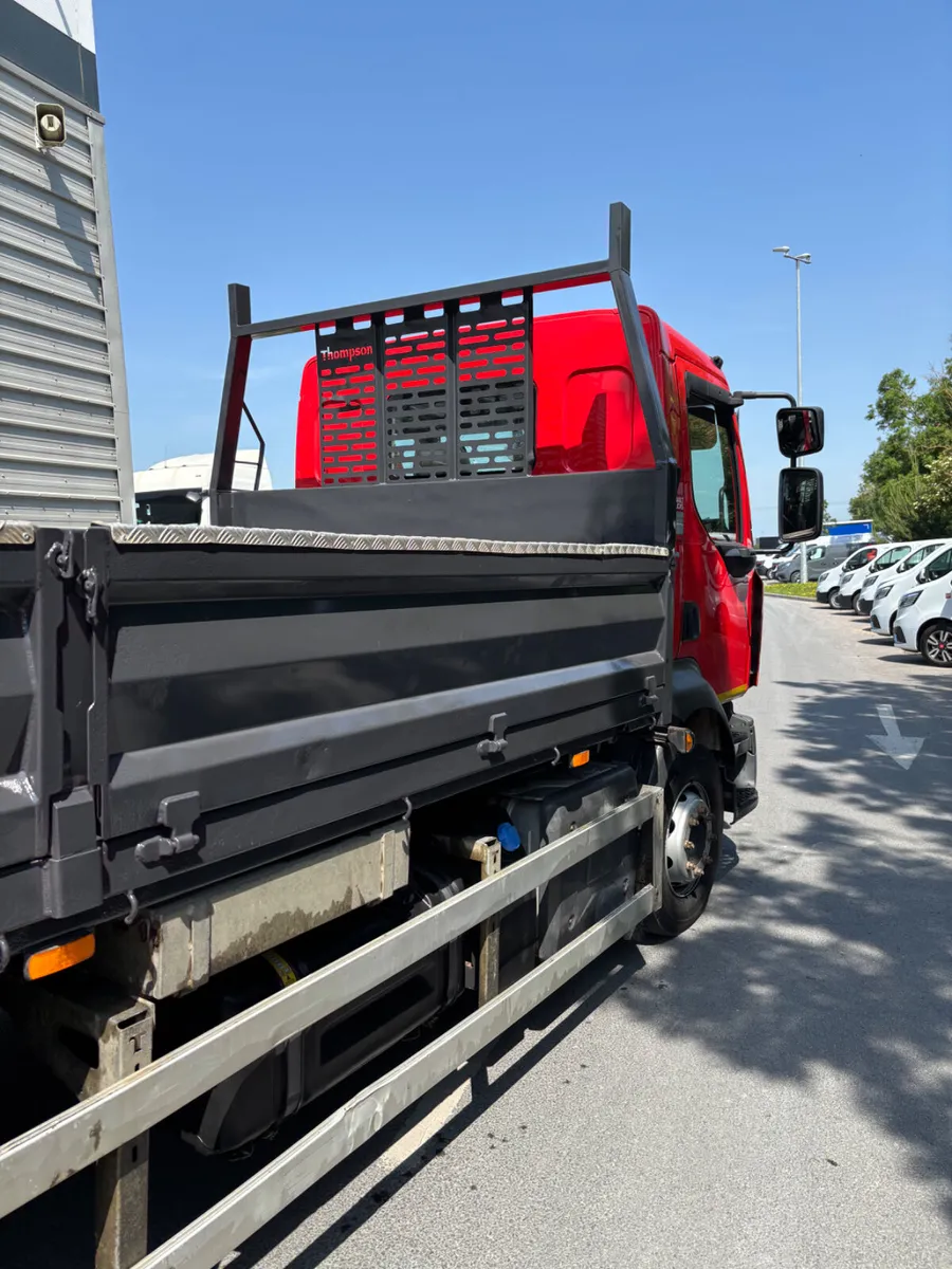 Renault D 2021 - Image 4