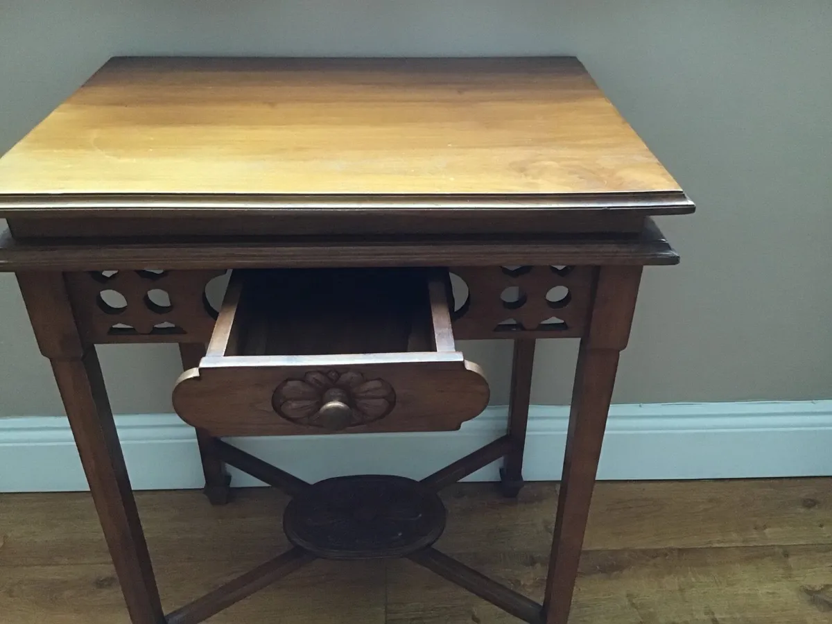Occasional table - Image 2