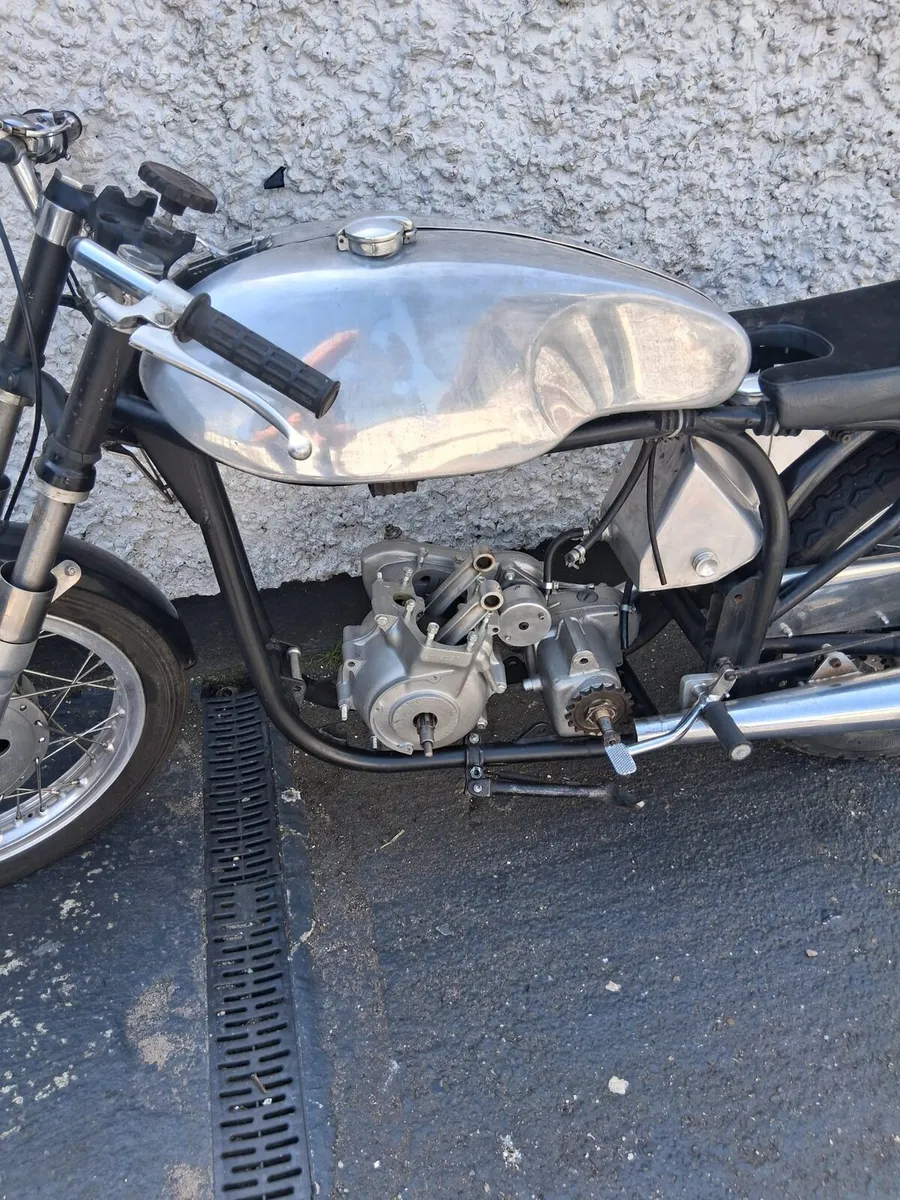 1961 triton - Image 2