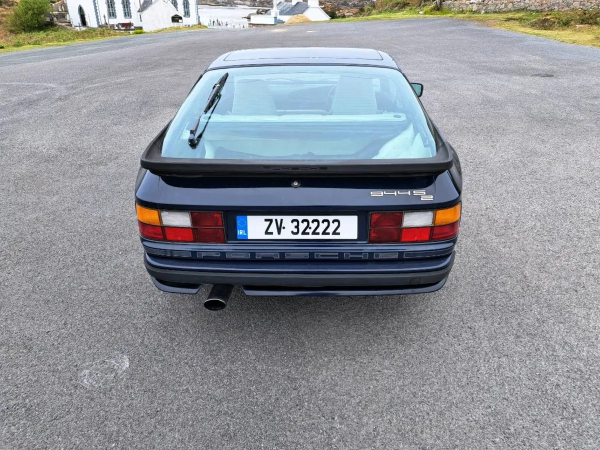 Porsche 944s2 - Image 4