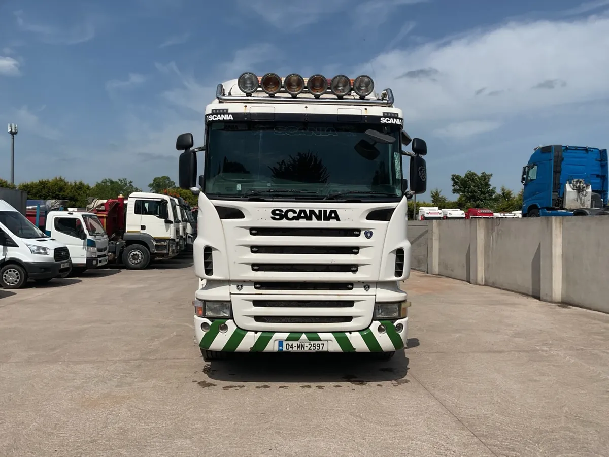 2004 Scania R420 6x2 - Image 2