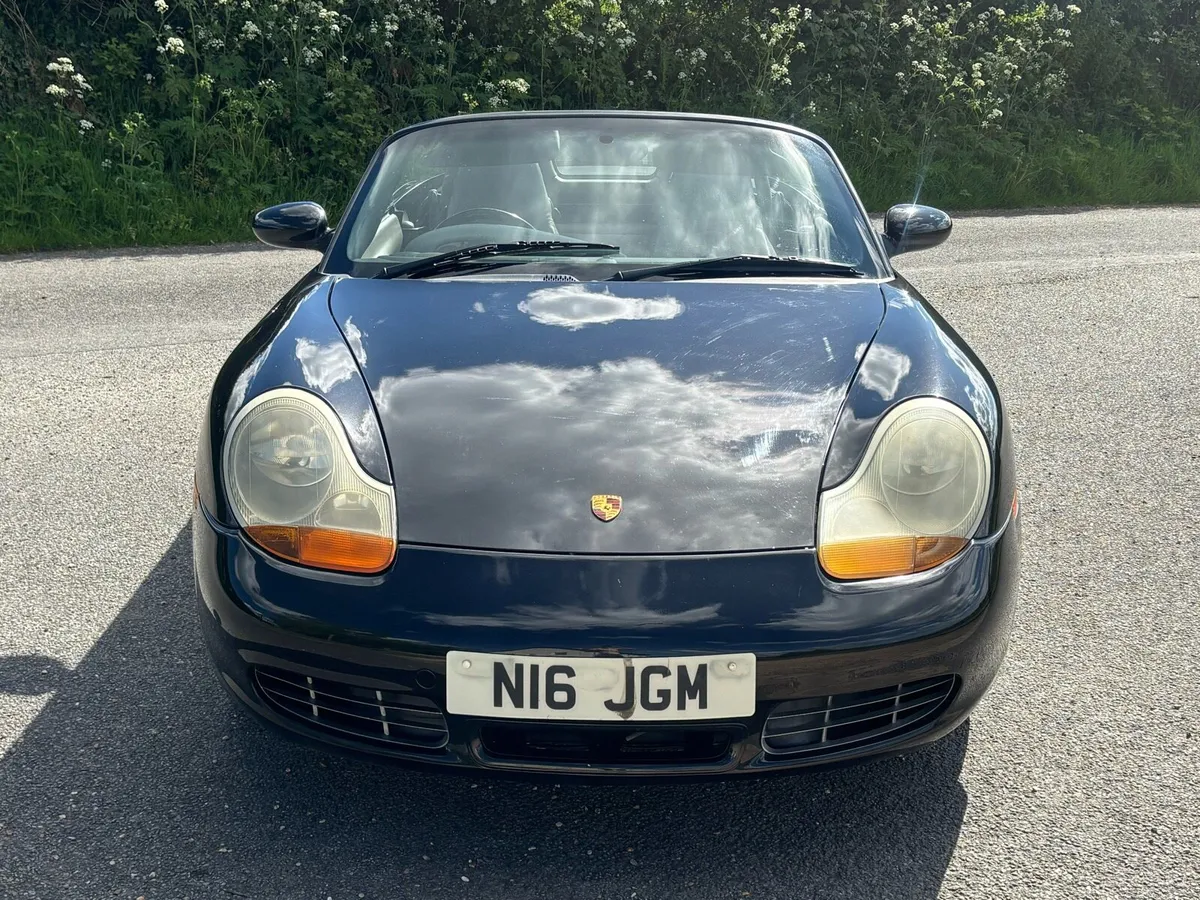2000 Porsche Boxster 2.7 Manual - Image 2