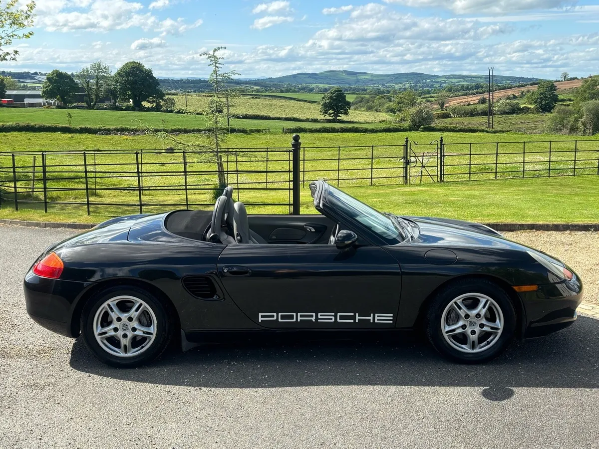 2000 Porsche Boxster 2.7 Manual - Image 4