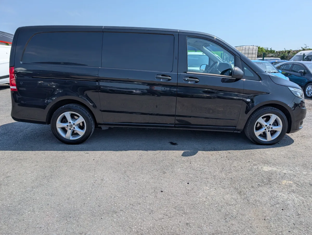 Mercedes-Benz Vito LWB Air Con and alloys - Image 3