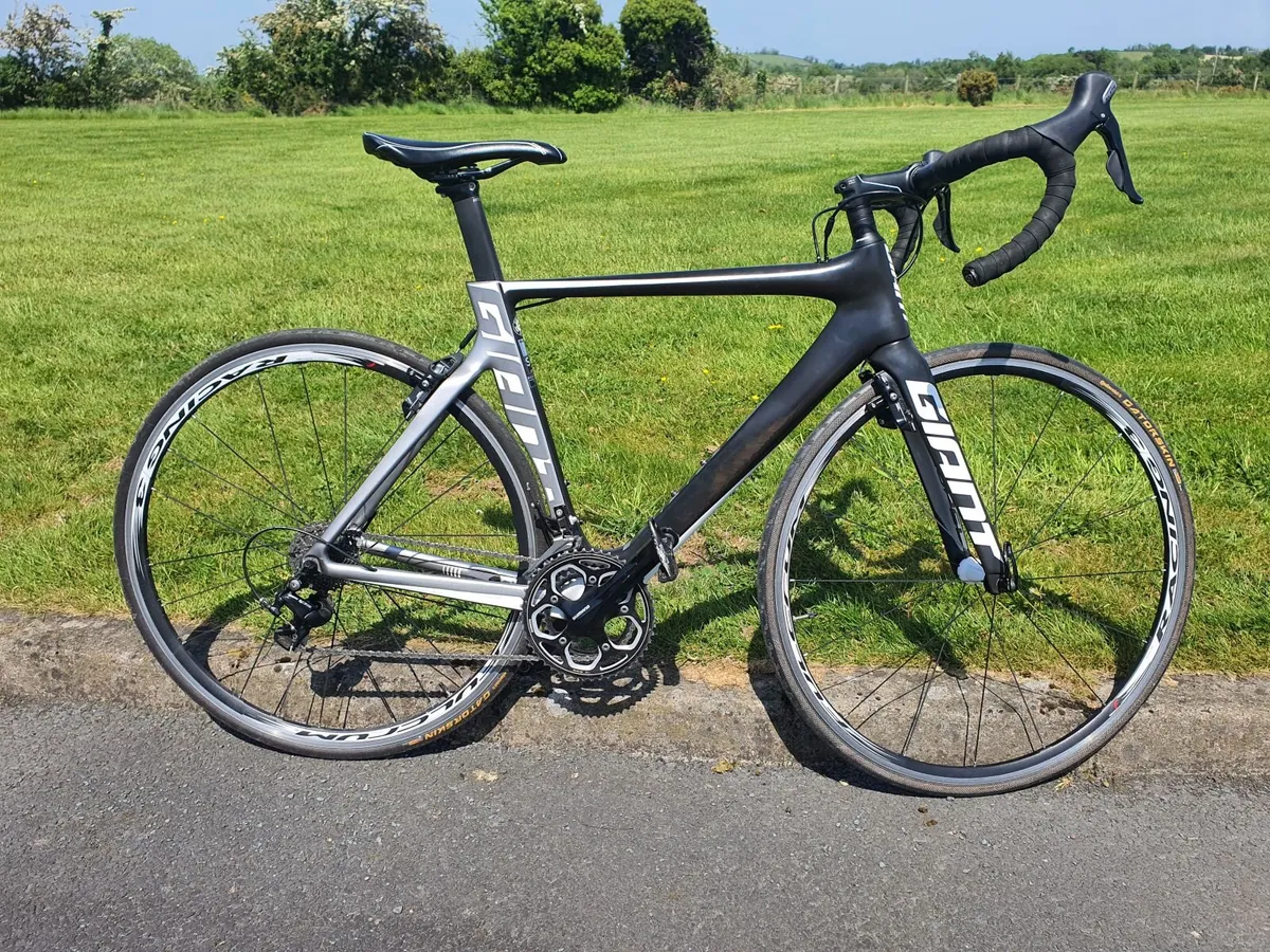 GIANT Propel Advanced 2 TT /Triathlon Road Bike - Image 1