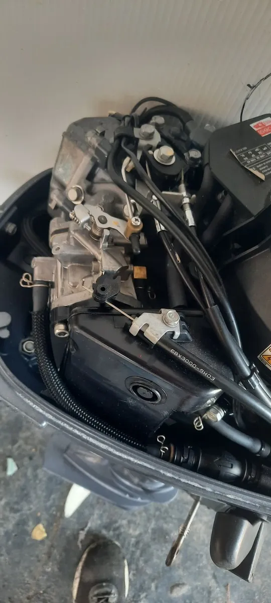 Boat engine - Image 2