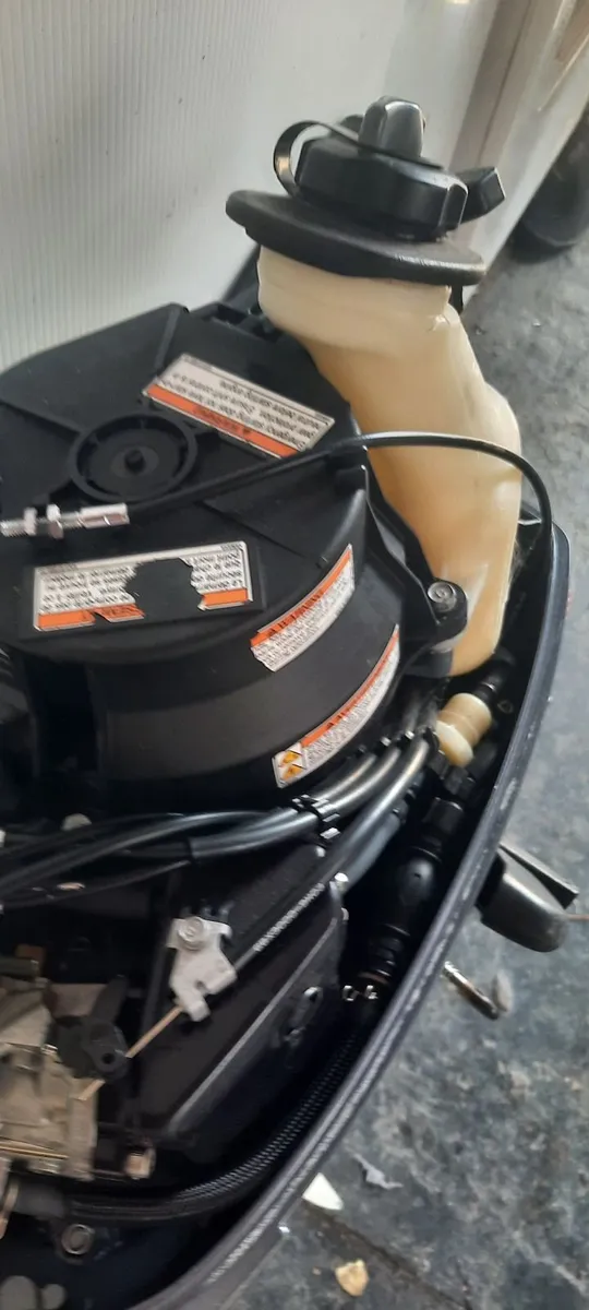 Boat engine - Image 4
