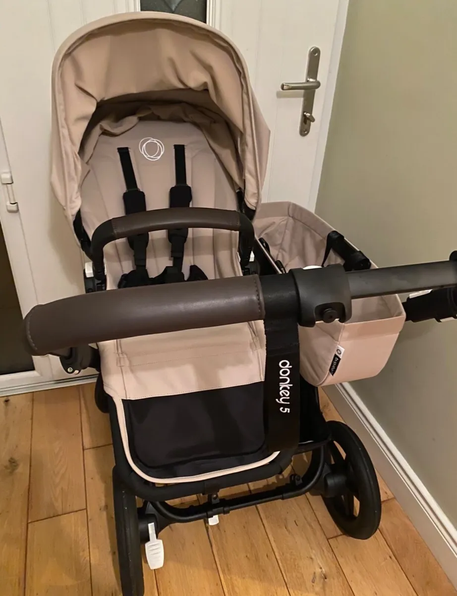 Bugaboo Donkey 5 Mono double pram - Image 1
